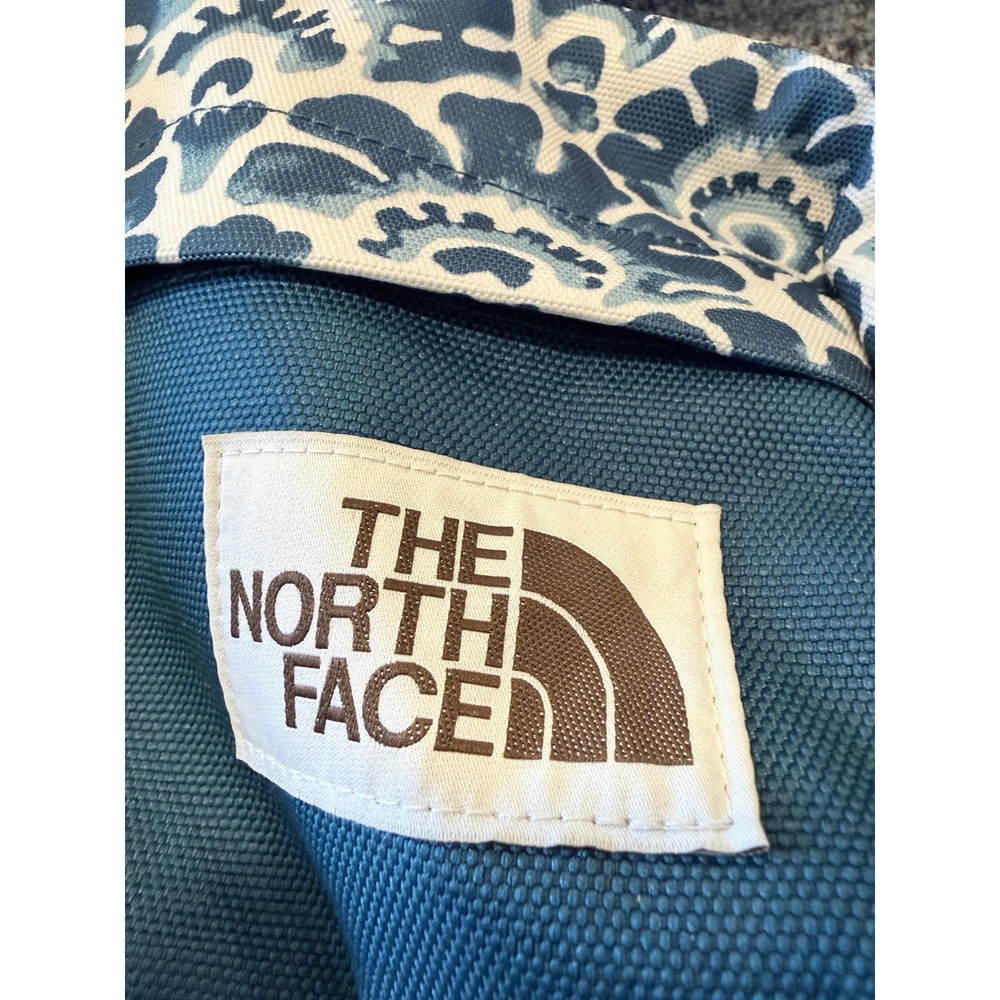 The North Face Berkeley Lumbar Pack Blue Floral Waist Bag Fanny Pack - Picture 6 of 9